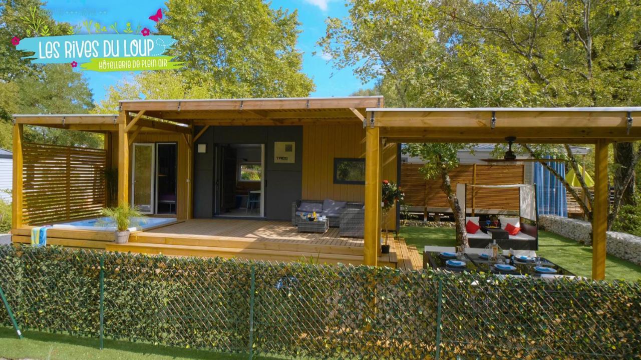 Camping Hotel Les Rives Du Loup Tourrettes-sur-Loup Eksteriør billede