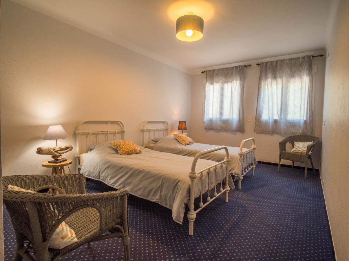 Camping Hotel Les Rives Du Loup Tourrettes-sur-Loup Eksteriør billede