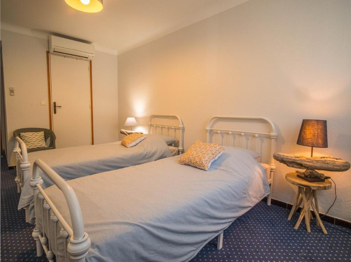 Camping Hotel Les Rives Du Loup Tourrettes-sur-Loup Eksteriør billede