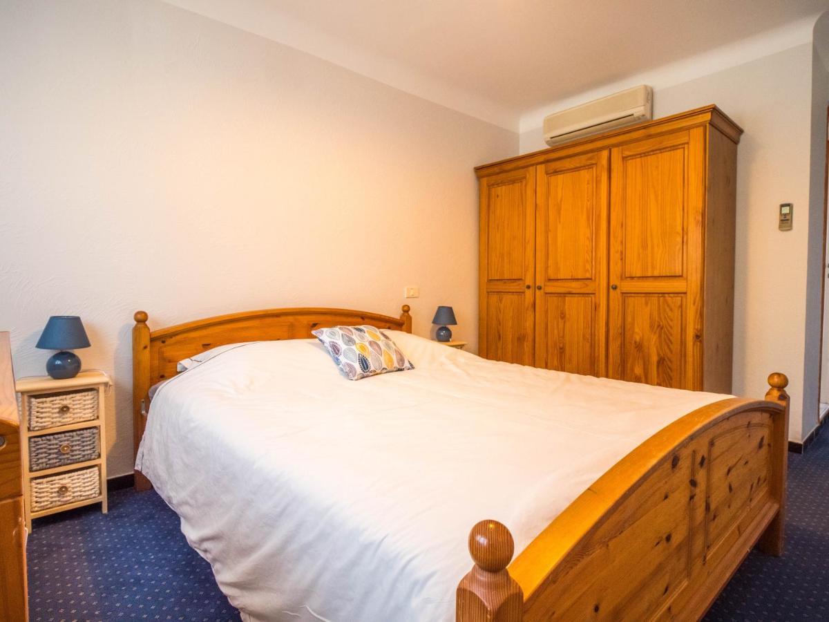 Camping Hotel Les Rives Du Loup Tourrettes-sur-Loup Eksteriør billede
