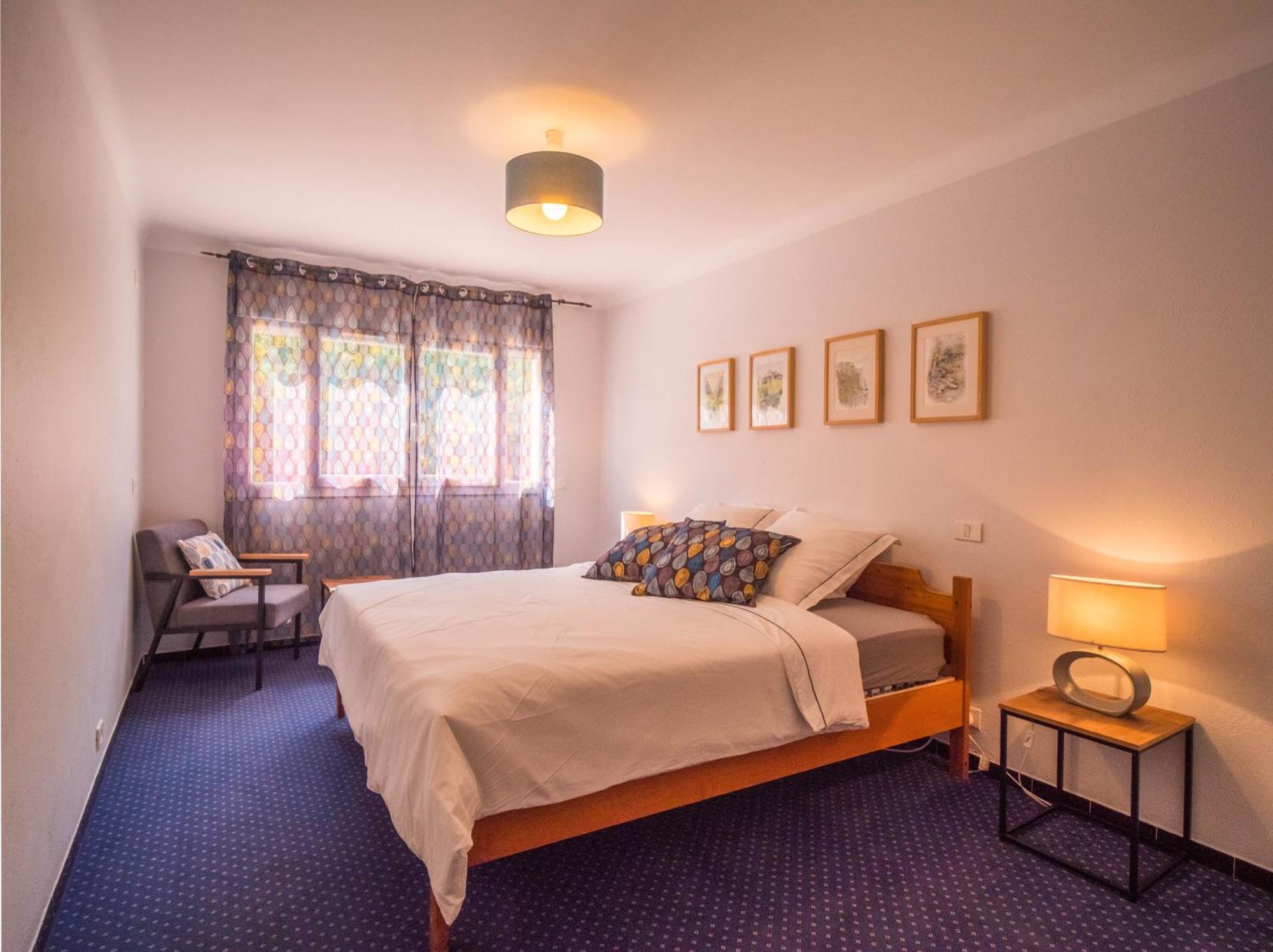 Camping Hotel Les Rives Du Loup Tourrettes-sur-Loup Eksteriør billede
