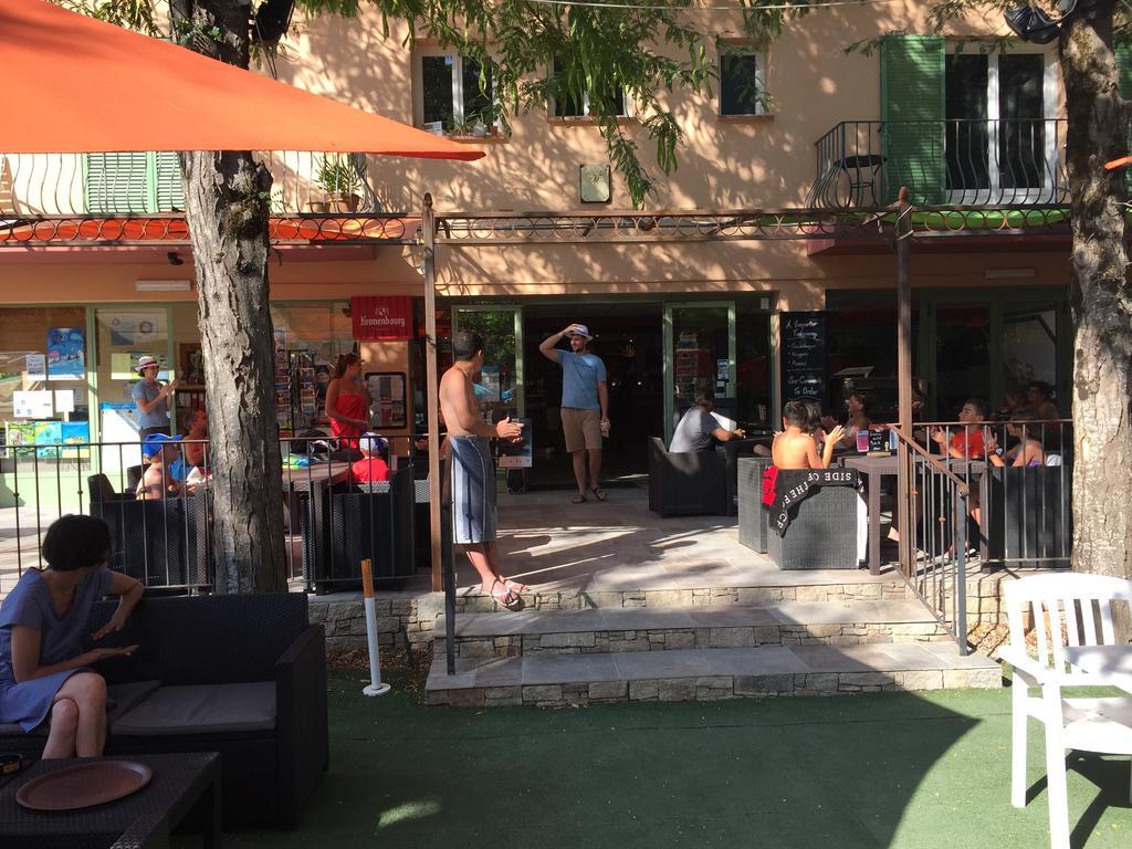 Camping Hotel Les Rives Du Loup Tourrettes-sur-Loup Eksteriør billede