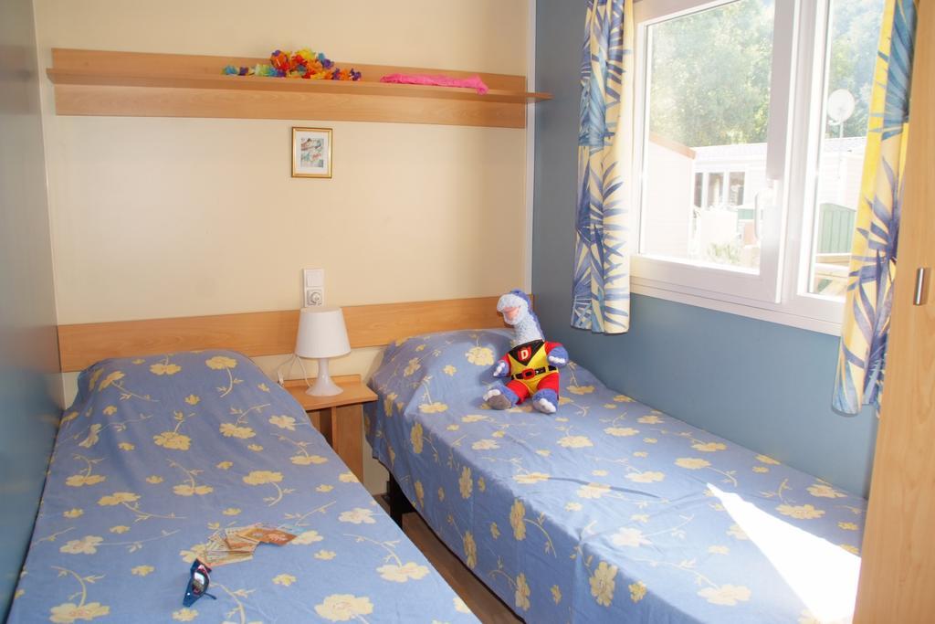 Camping Hotel Les Rives Du Loup Tourrettes-sur-Loup Eksteriør billede